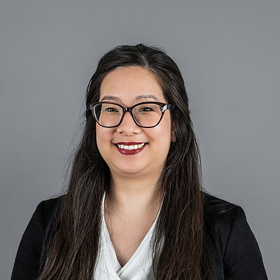 Lee Yan Phin, Grätzelwirtschaft & Produktion