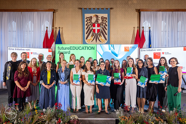 FutureEDUCATION Award 2025 FutureEDUCATION Award Teilnehmer*innen im Wiener Rathaus Wappensaal von 2025