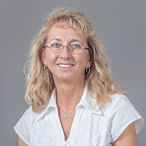 Sommerer_Roswitha_Immobilien Als Assistentin der Abteilung Immobilien unterstütze ich das Team in organisatorischen Belangen und kümmere mich um das Office-Management der Abteilung.