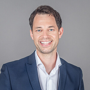 Adamowitsch_Arnold_IT Ich kümmere mich um unsere Webservices und arbeite an Projekten in den Bereichen Software- und Web-Anwendungen.