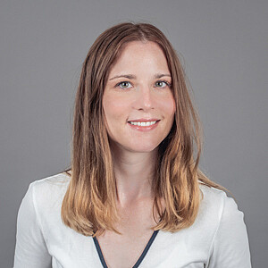 Stoy_Verna_Recht Als Abteilungsassistentin unterstütze ich das Team unserer Jurist*innen und kümmere mich um das Office-Management der Abteilung.