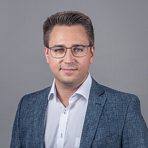 Pranger_Philipp_Foerderungen Als Förderexperte in den Bereichen Produktion, Investition und Digitalisierung betreue ich diesbezügliche Projekte von der Einreichung über die Beurteilung und Projektbegleitung bis zum Projektabschluss und stehe Ihnen für Beratungen zur Verfügung.