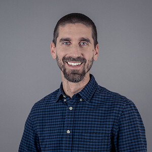 Ich kümmere mich um die Digitalisierung von Arbeitsprozessen sowie um die Betreuung, den Betrieb und den Ausbau von IT-Anwendungen.