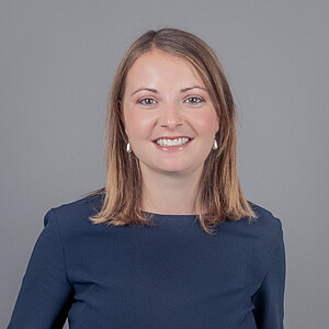 Welzl_Marlene_StartupServices Kontaktieren Sie mich, wenn Sie an unserem mehrmonatigen Programm, dem Founders Lab, teilnehmen wollen, um Ihre Geschäftsidee weiterzuentwickeln.