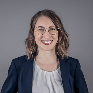 Ich unterstütze Sie bei der Beantragung Ihrer Aufenthalts- und Arbeitserlaubnis.