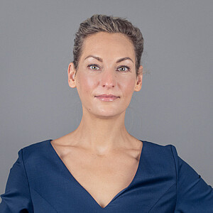 Jacubasch_Alice_CreativityundBusiness Mit meiner Expertise in den Bereichen Architektur, Design & Mode berate ich Sie bei Ihren Projekten, vernetze und informiere über unsere Förderungen.