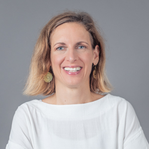 Graf_Daniela_Foerdungen Als Förderexpertin in den Bereichen Internationalisierung und Nahversorgung betreue ich diesbezügliche Projekte von der Einreichung über die Beurteilung und Projektbegleitung bis zum Projektabschluss und stehe Ihnen für Beratungen zur Verfügung.